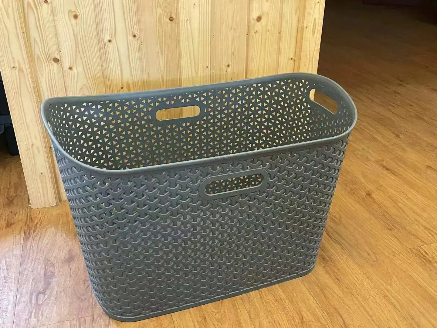 Introduction And Use Of Plastic Wicker Laundry Basket